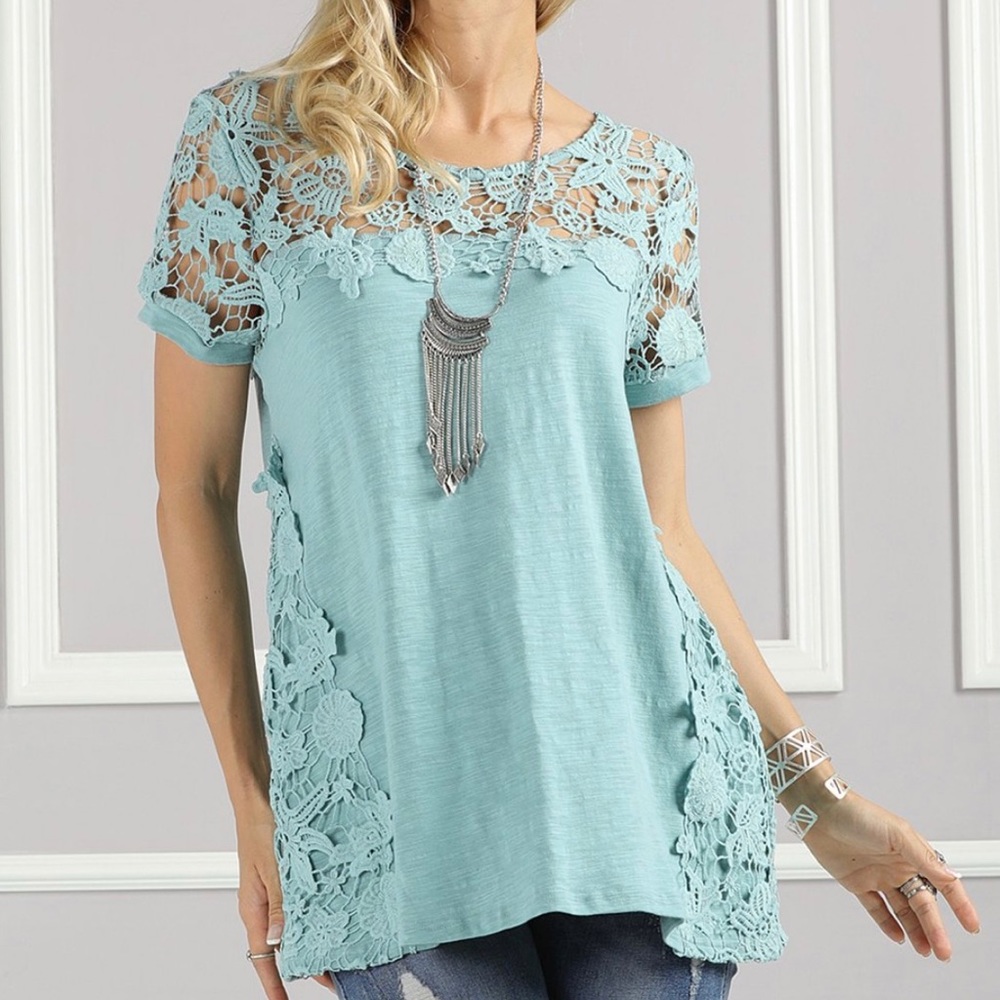 Suzanne Betro Lace Accent Swing Top
